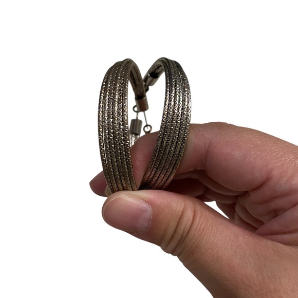 Bundle Jewelry Necklaces & Earrings Set of 5 Pieces - Picture 3 of 11